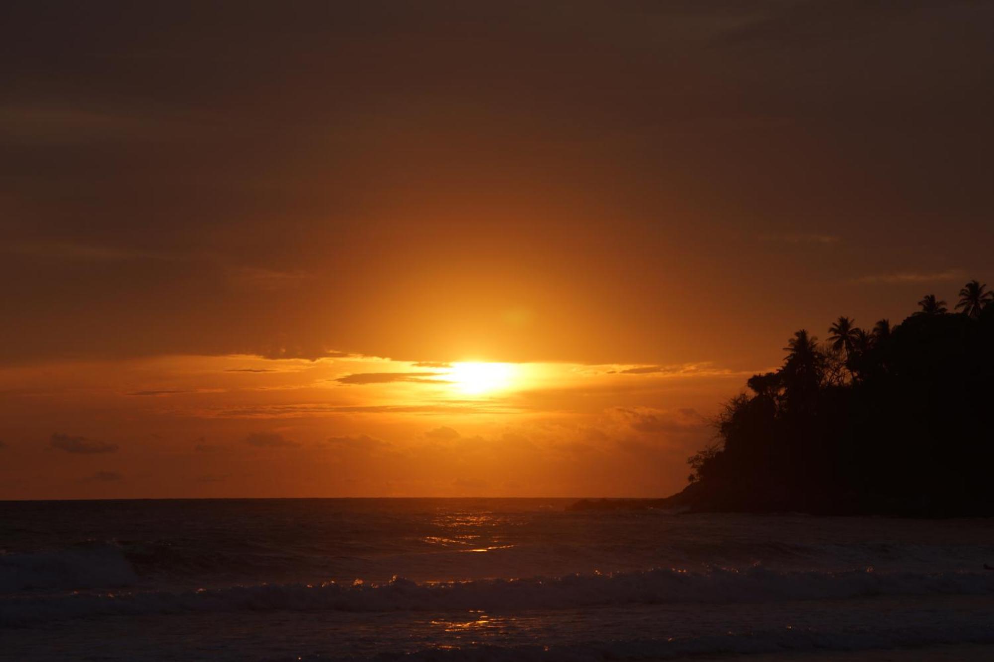 普吉岛-安达曼海景度假村 Pl-Andaman Seaview Resort Karon Buitenkant foto